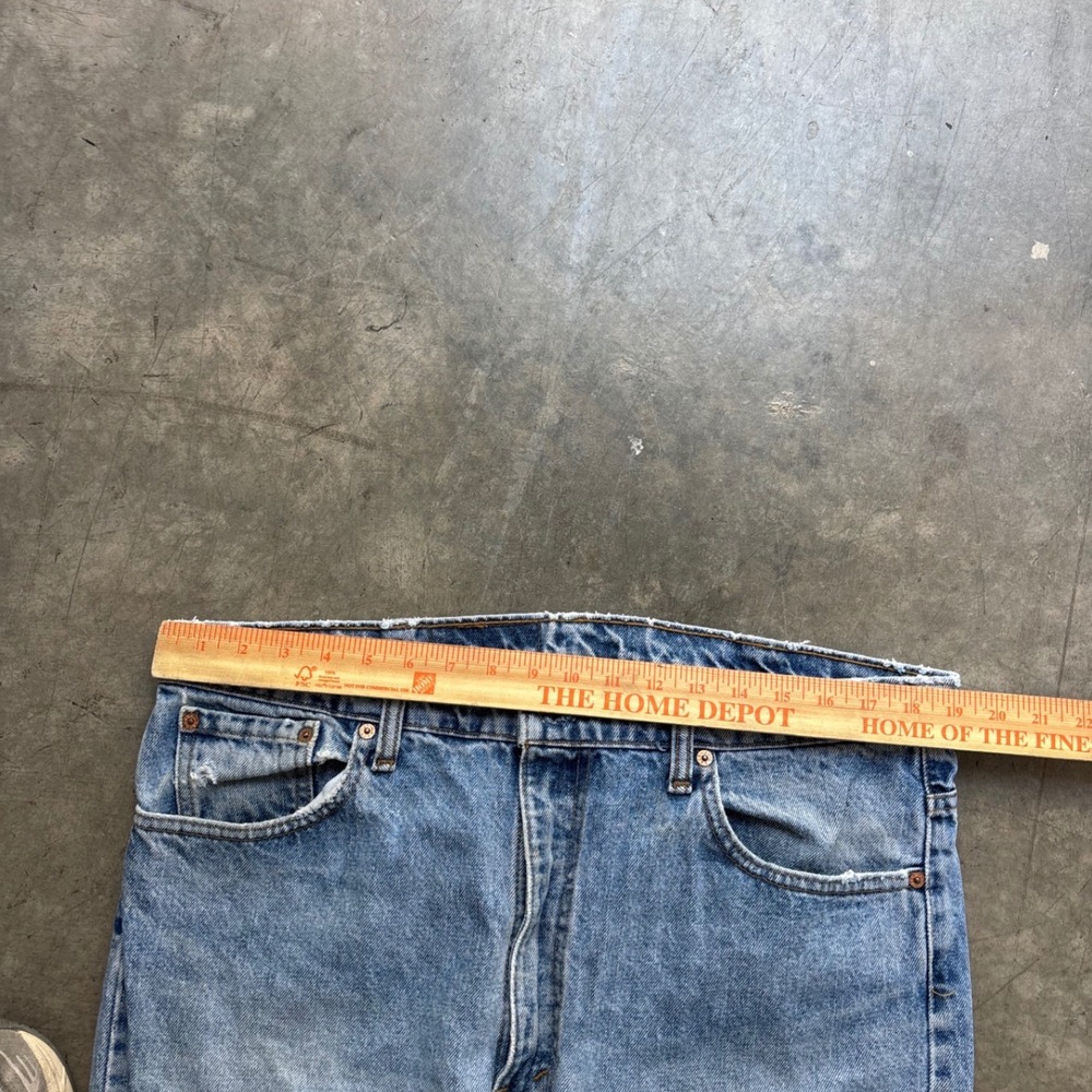 Vintage Levi's 505 Made In Canada - Picture 6 of 9